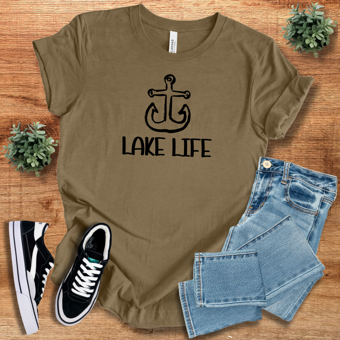 Khaki Lake Life Graphic Tee featuring a nautical anchor print, a versatile and stylish choice for outdoor adventures.