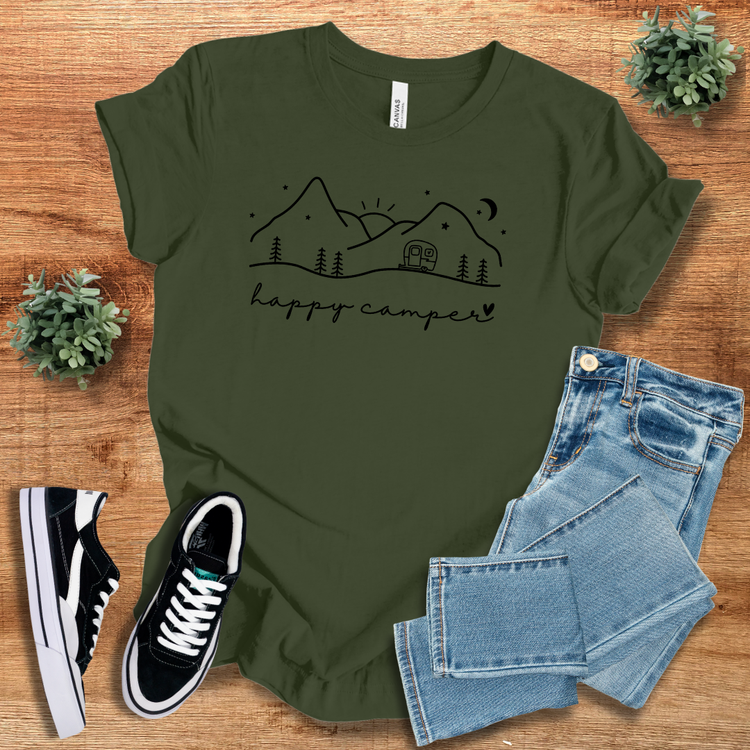 Forest green Happy Camper T-shirt featuring a mountain and camper design. Comfortable cotton fabric, unisex fit, great for outdoor lovers.